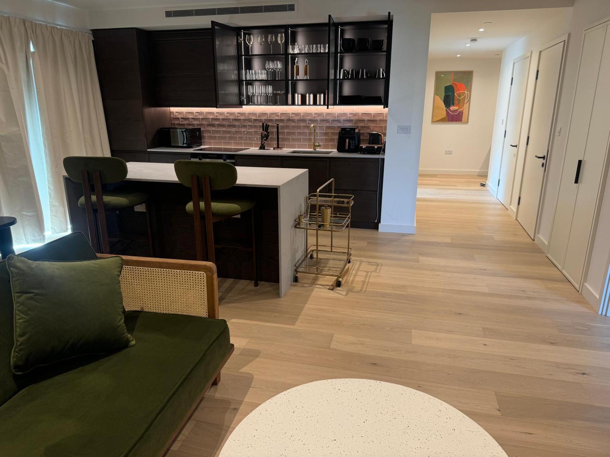Waterside Near O2 Royal Dock With Parking And Ac Apartment London