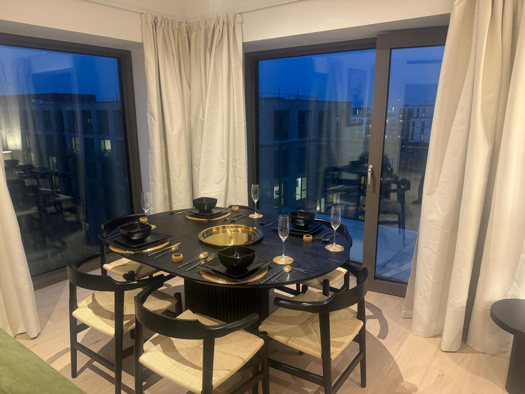 Apartment Waterside Near O2 Royal Dock With Parking And Ac *